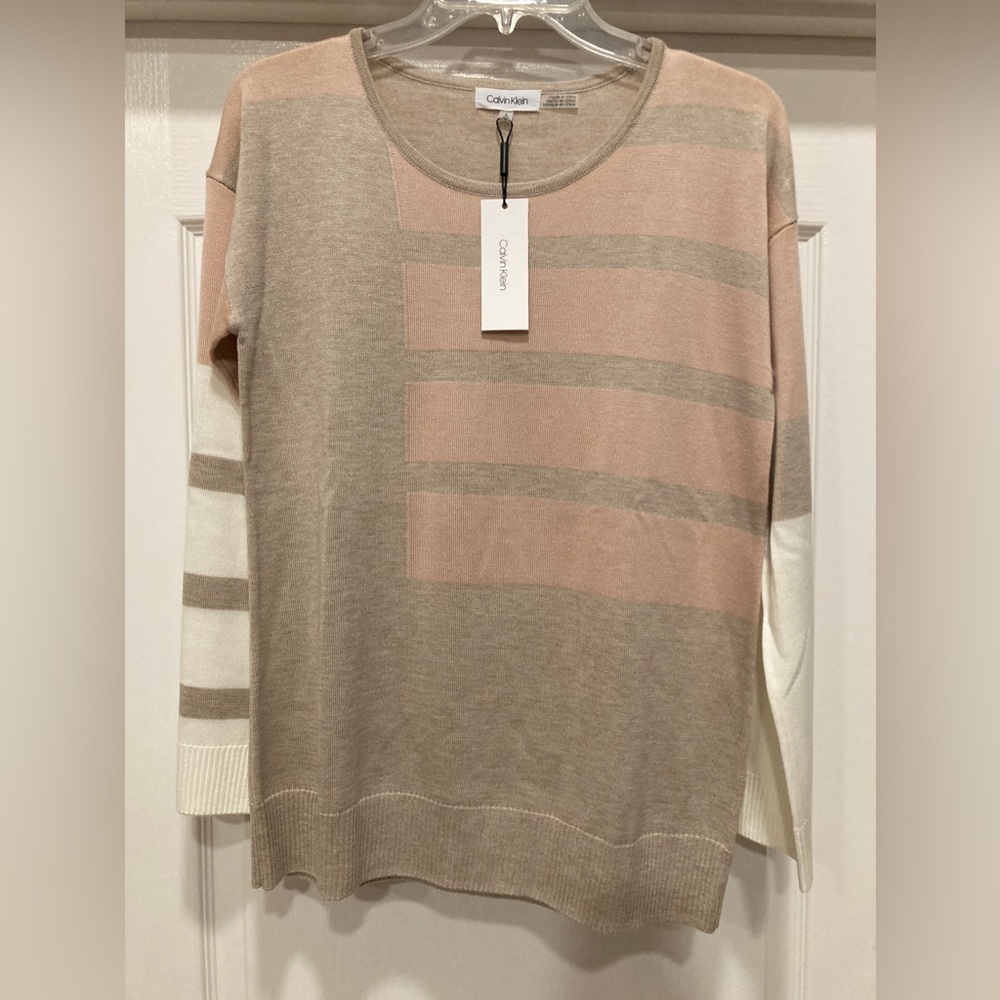 Calvin Klein Sweater